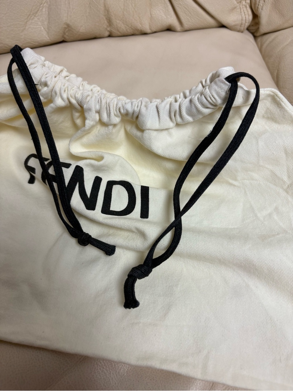 FENDI Cream Small Drawstring Dust Bag 10 x 15 Black Logo - Picture 8 of 8